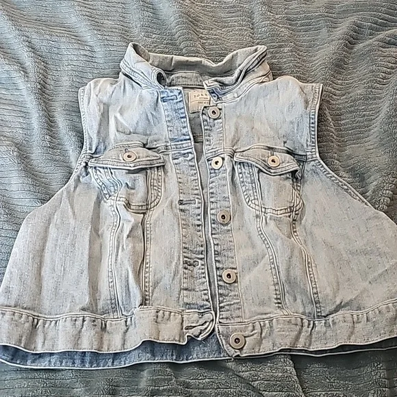 LOT of 2 Torrid sleeveless denim vest - Picture 3 of 5